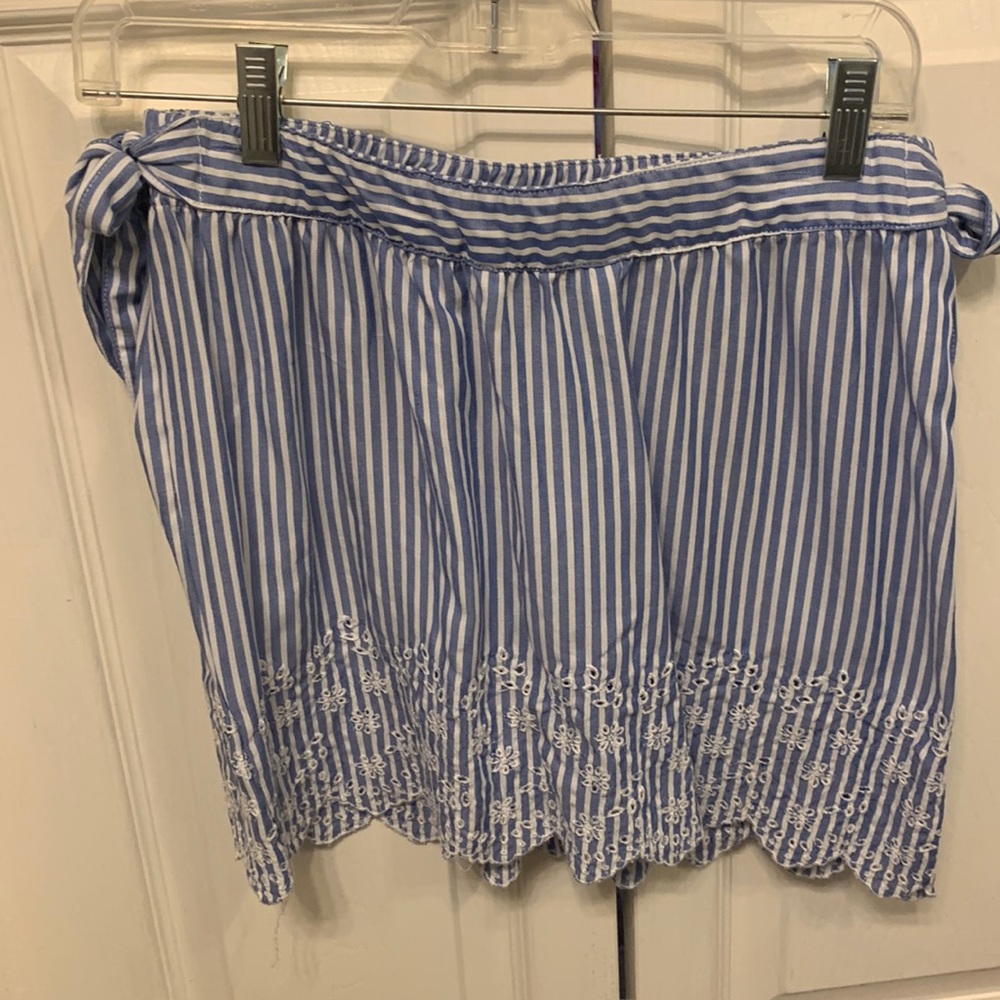 Cupcake and Cashmere never worn off the shoulder crop top